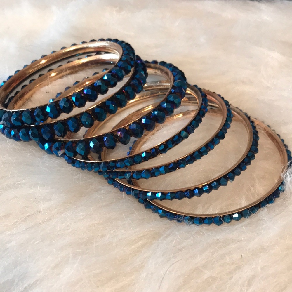 Set of bangles